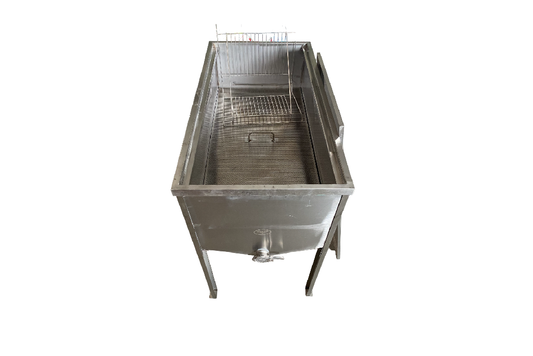 Cuve de désoperculage à 30 cadres